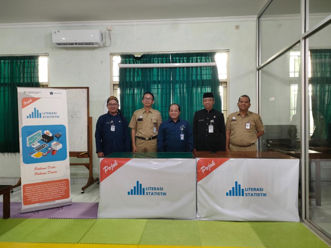 Ilustrasi Permintaan Data